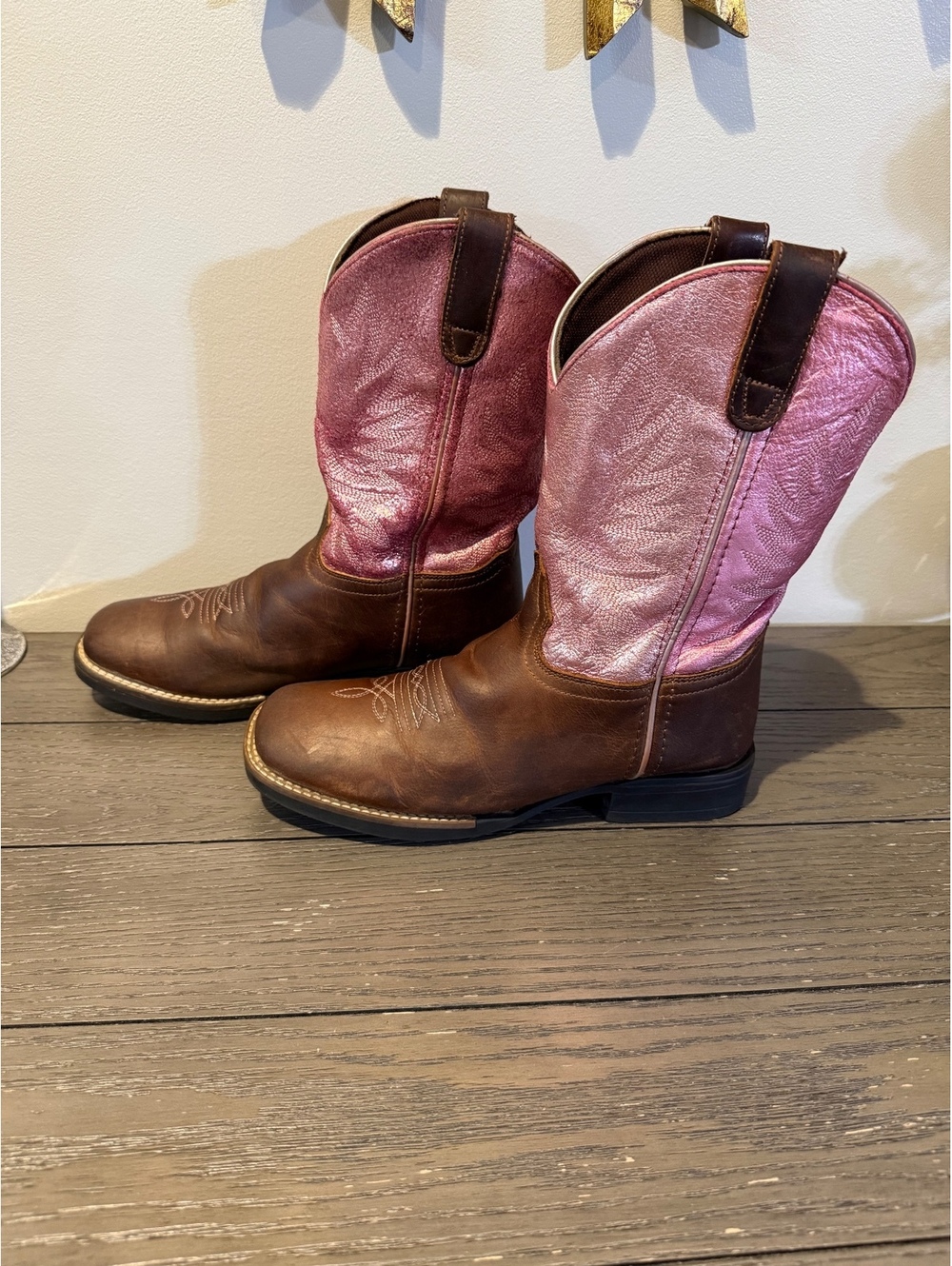 Shyanne Pink and Brown Western Cowgirl Boots Size 6